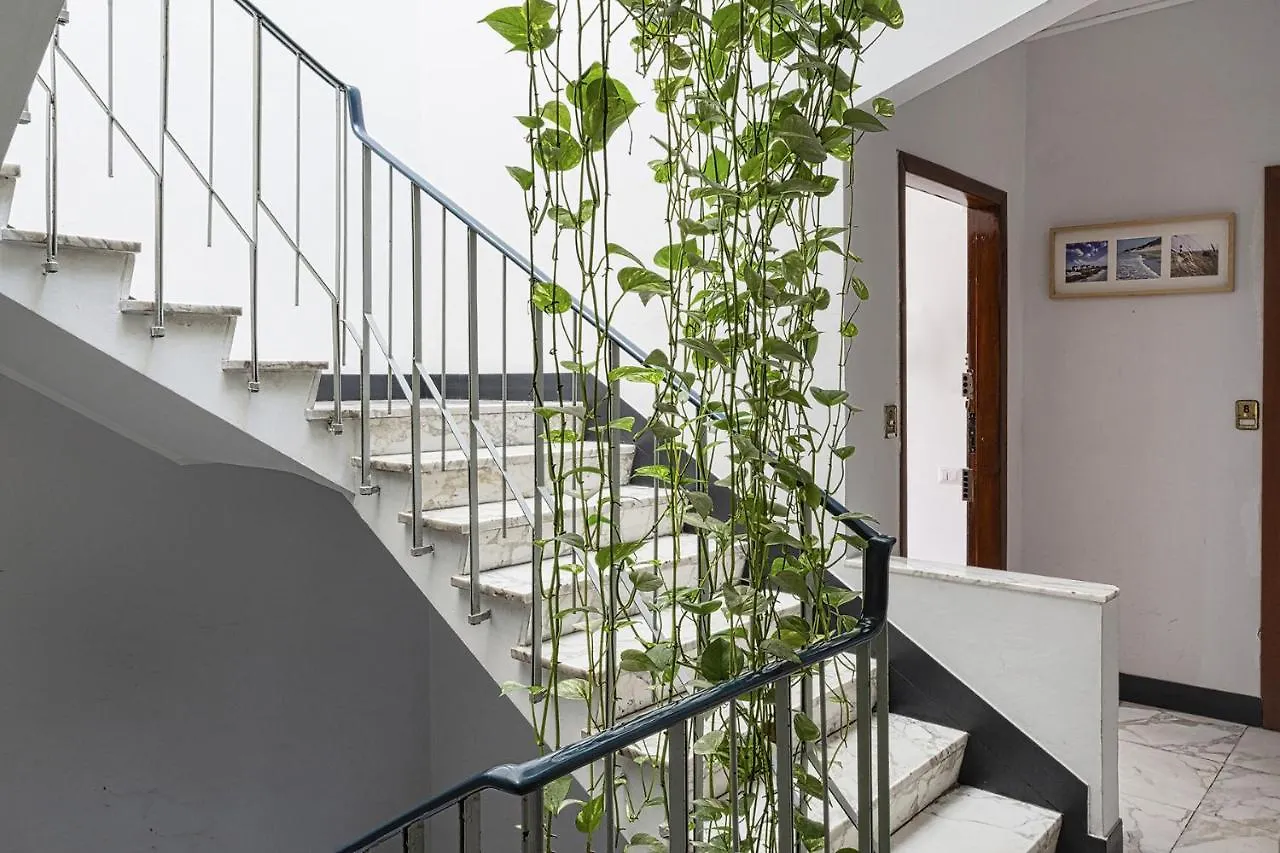 Contemporary Apartment In Sturla By Wonderful Italy Genoa 0*,